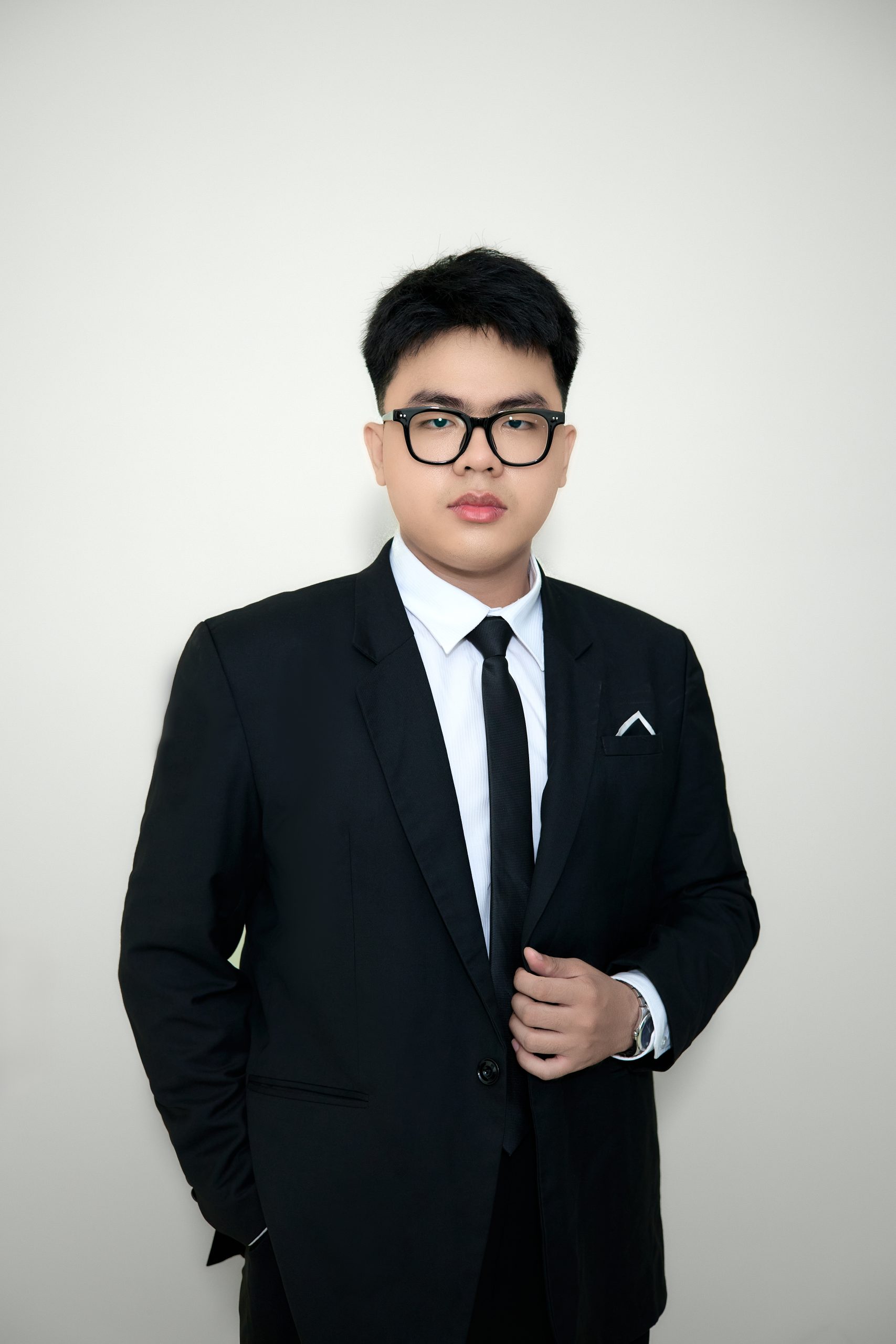 Nguyen Ngoc Minh Son Chuyen vien scaled