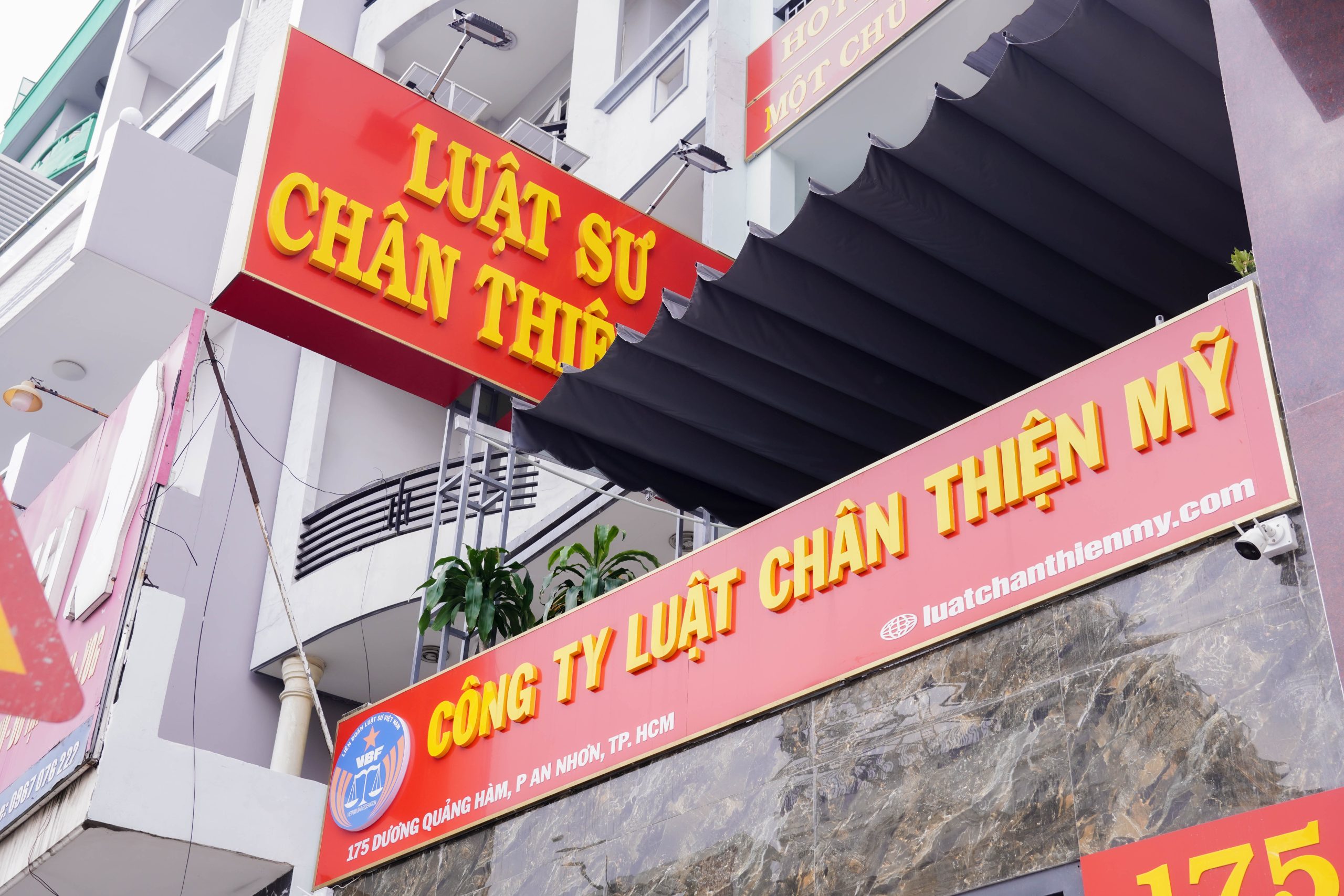 cong ty luat chan thien my 1 scaled